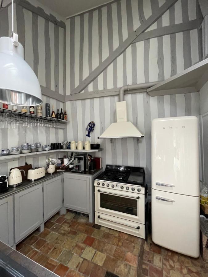 Le Loft Du Homard Bleu - Entre Ciel Et Mer - Free Parking 500M أونفلور المظهر الخارجي الصورة