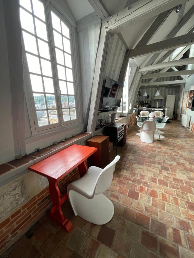Le Loft Du Homard Bleu - Entre Ciel Et Mer - Free Parking 500M أونفلور المظهر الخارجي الصورة